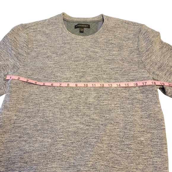 Banana Republic grayish blue crewneck sweater - Picture 4 of 5
